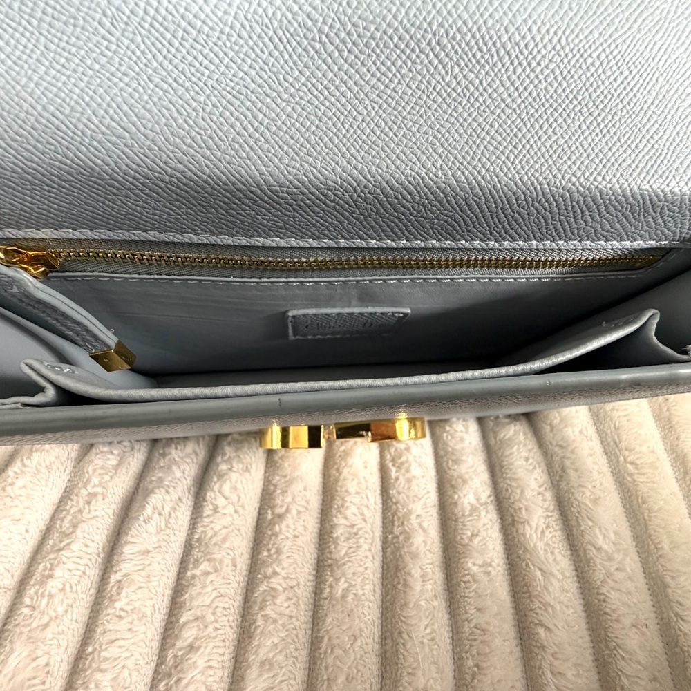 Light Blue Structured Crossbody Bag with Gold Hardware - Picture 5 of 6